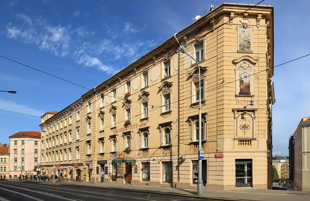 Hotel Golden City Garni-1